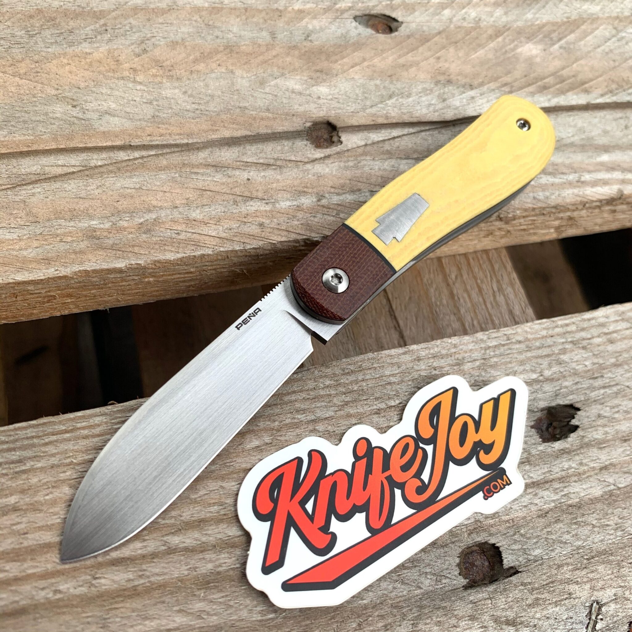 Enrique Pena Custom Front Flipper Dogleg Jack Antique Linear Paper with Brown Canvas Micarta