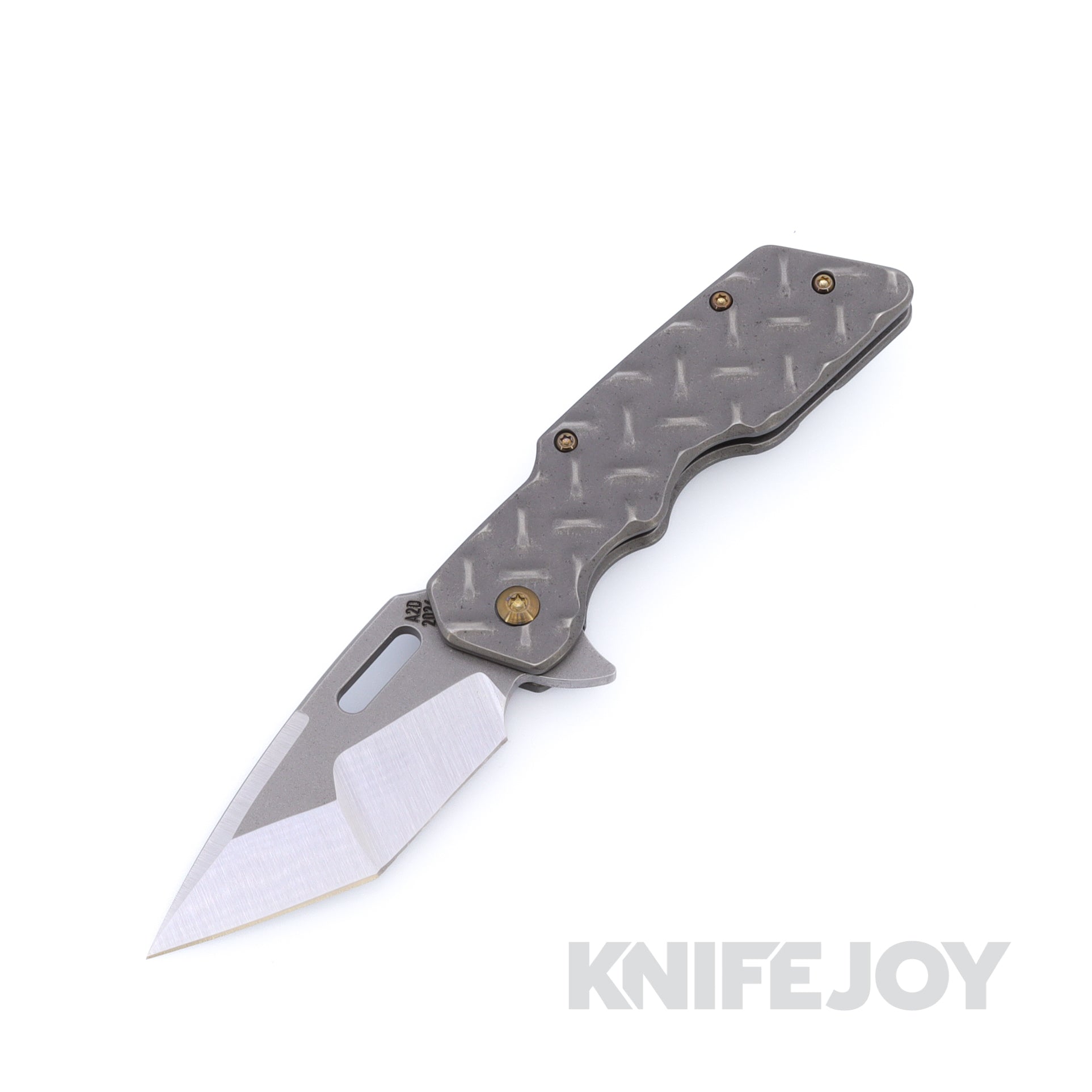 Attn2Detail Mercantile Knives Mark 1 Medium Stonewash Satin Magnacut Hissatsu / Compound Grind Blade with Stonewash Treadplate Handles