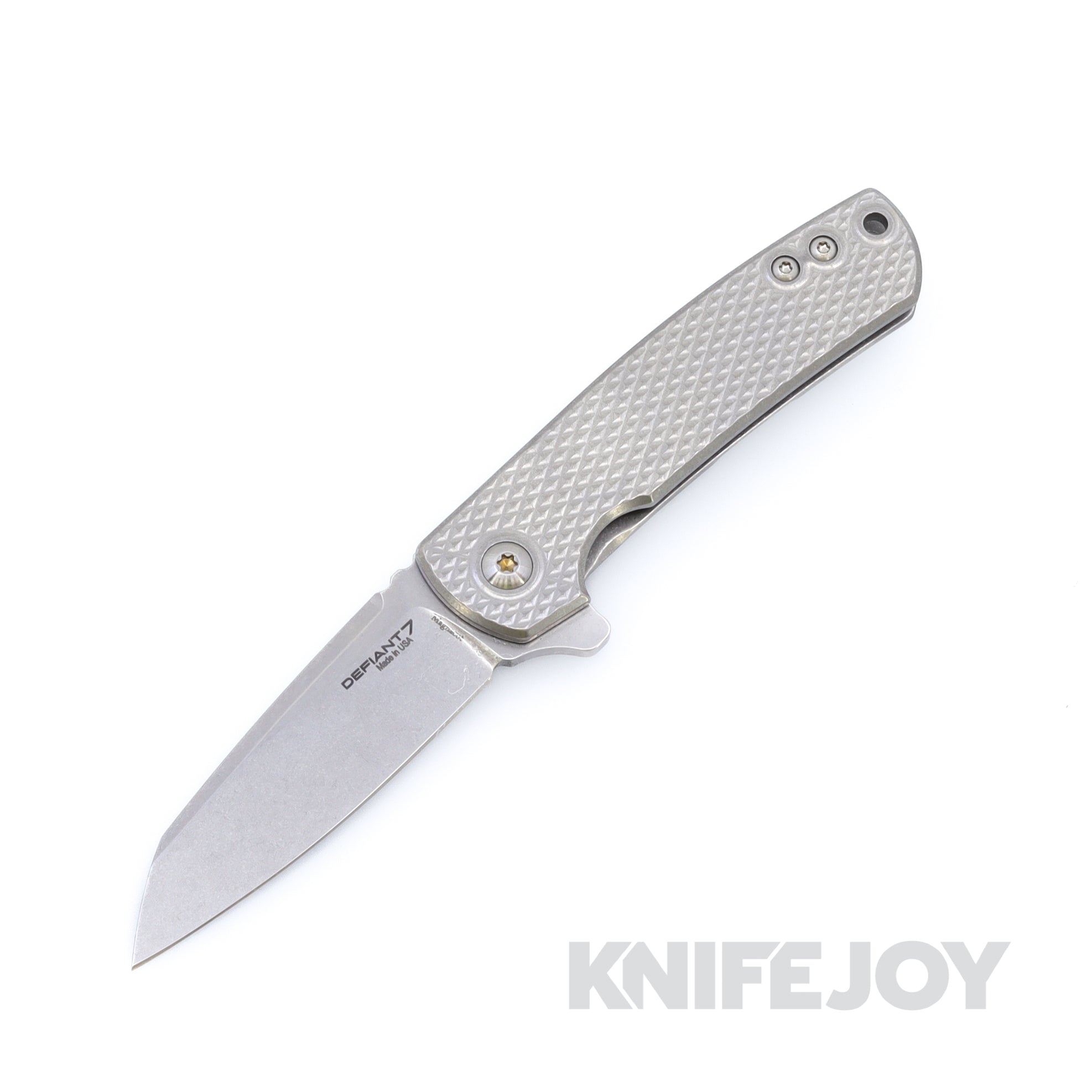 Defiant 7 Servo Stonewash Magnacut Blade with Textured Titanium Handle