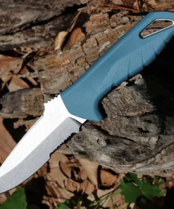 Benchmade Undercurrent - 4.32" MagnaCut Serrated Sheepsfoot BM18040S